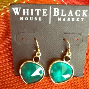 Brand new, never worn drop earrings